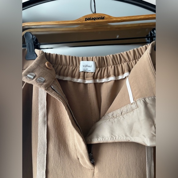 ARITZIA WILFRED | front tie pants | size 10 - Picture 2 of 4